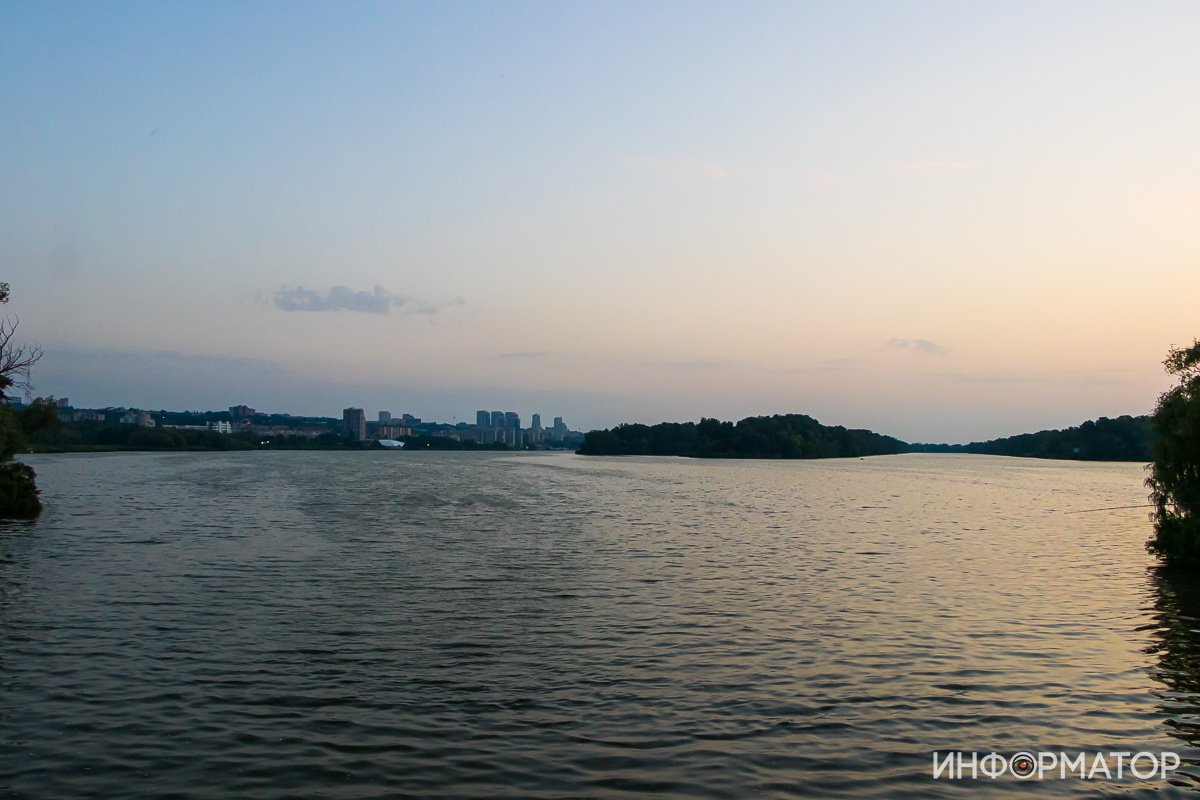 Небо утонуло в реке Небо утонуло в реке