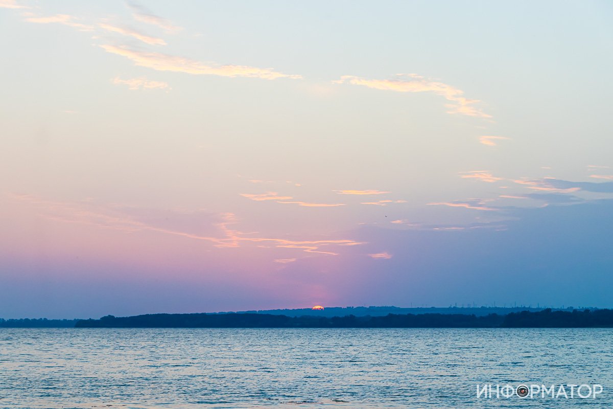 Этот завораживающий рассвет не испортит ничего Этот завораживающий рассвет не испортит ничего