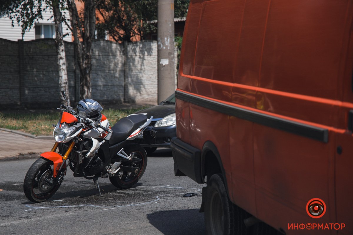 Движение трамваев остановилось в обе стороны