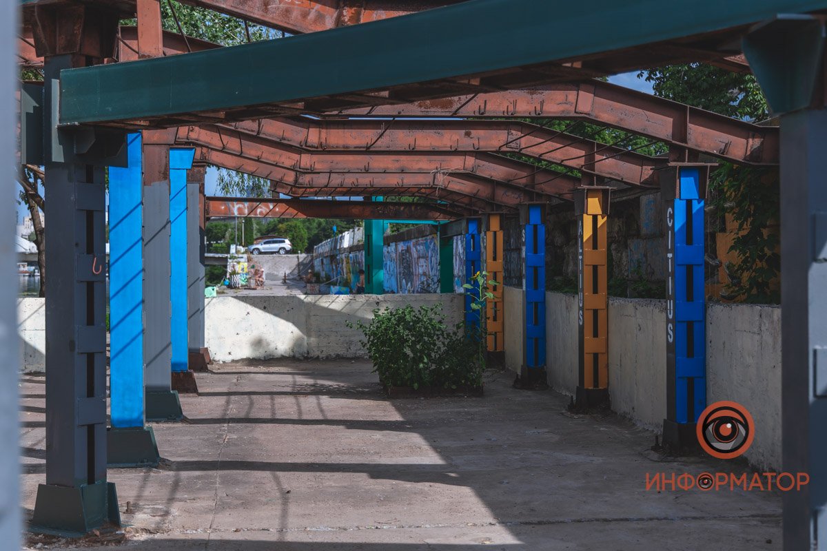 Йога, футбол и детский уголок: как выглядит креативный парк на набережной в Днепре 11