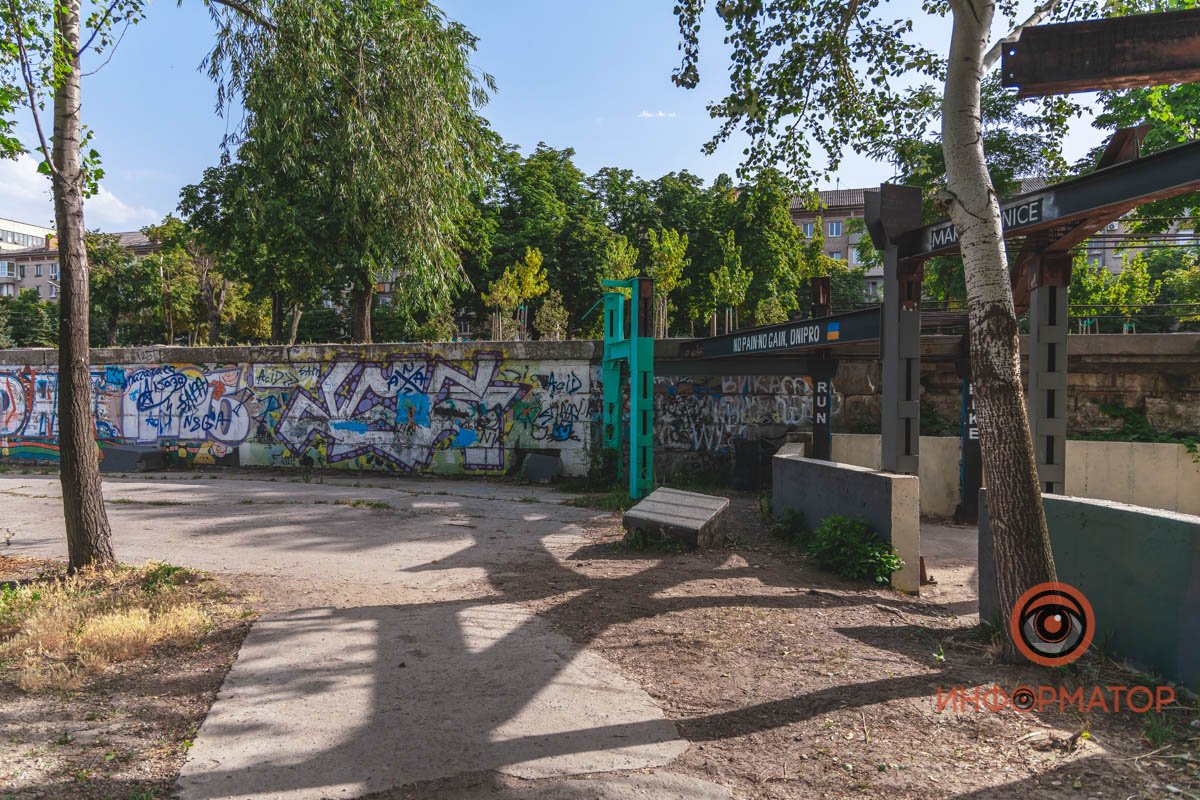 Йога, футбол и детский уголок: как выглядит креативный парк на набережной в Днепре 26