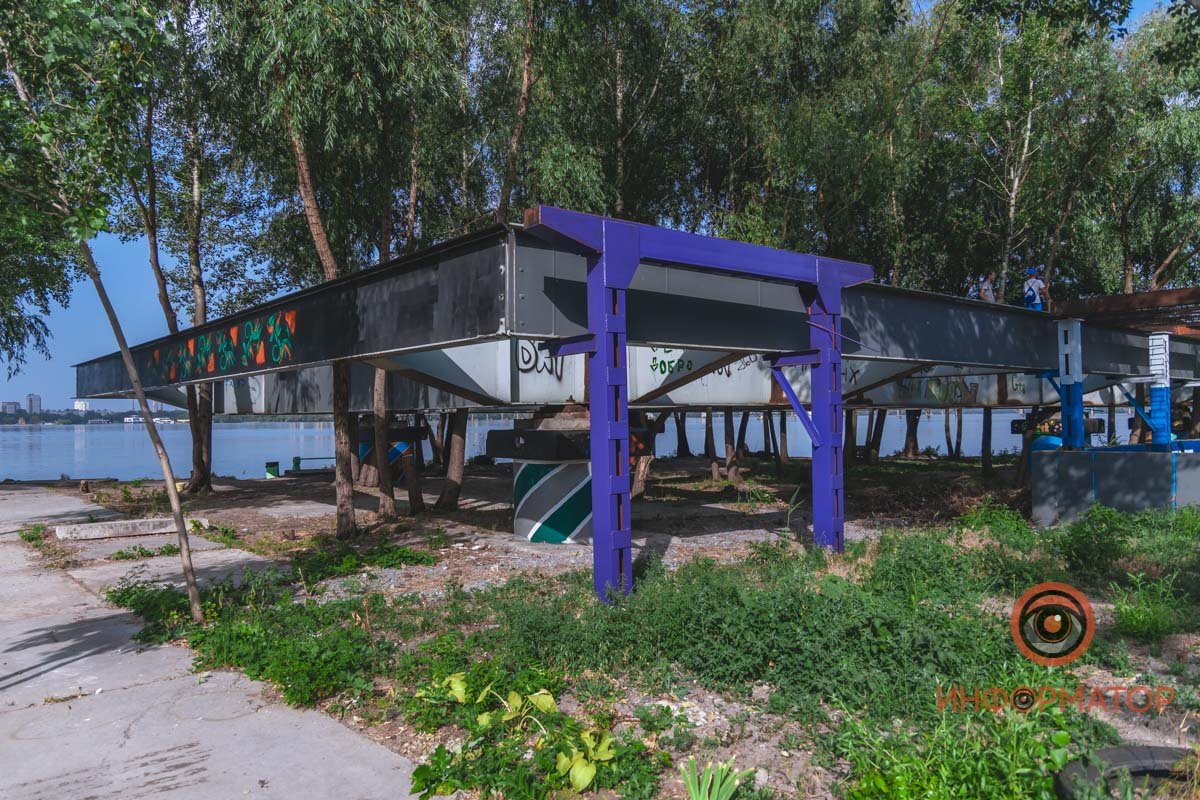 Йога, футбол и детский уголок: как выглядит креативный парк на набережной в Днепре 36