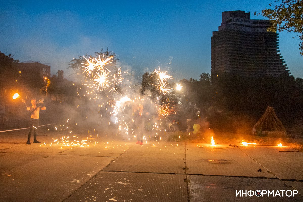 Появилась атмосфера праздника