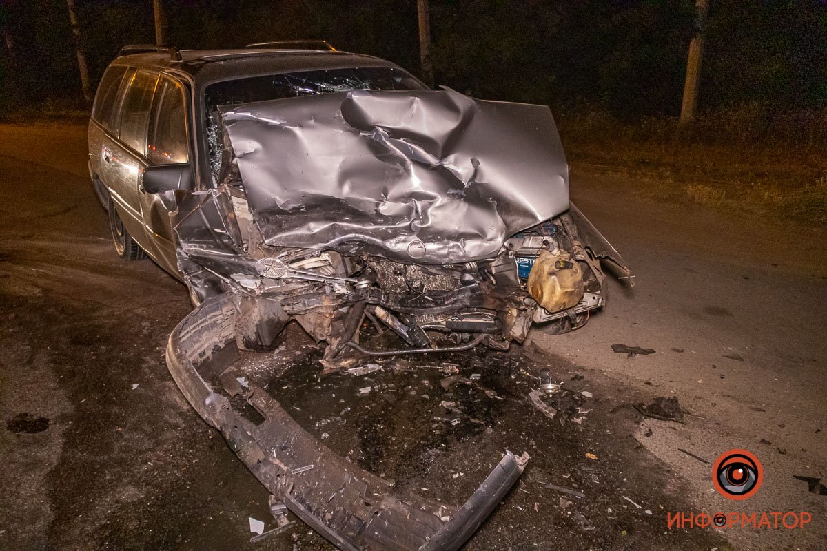 Opel выехал на встречную полосу Opel выехал на встречную полосу