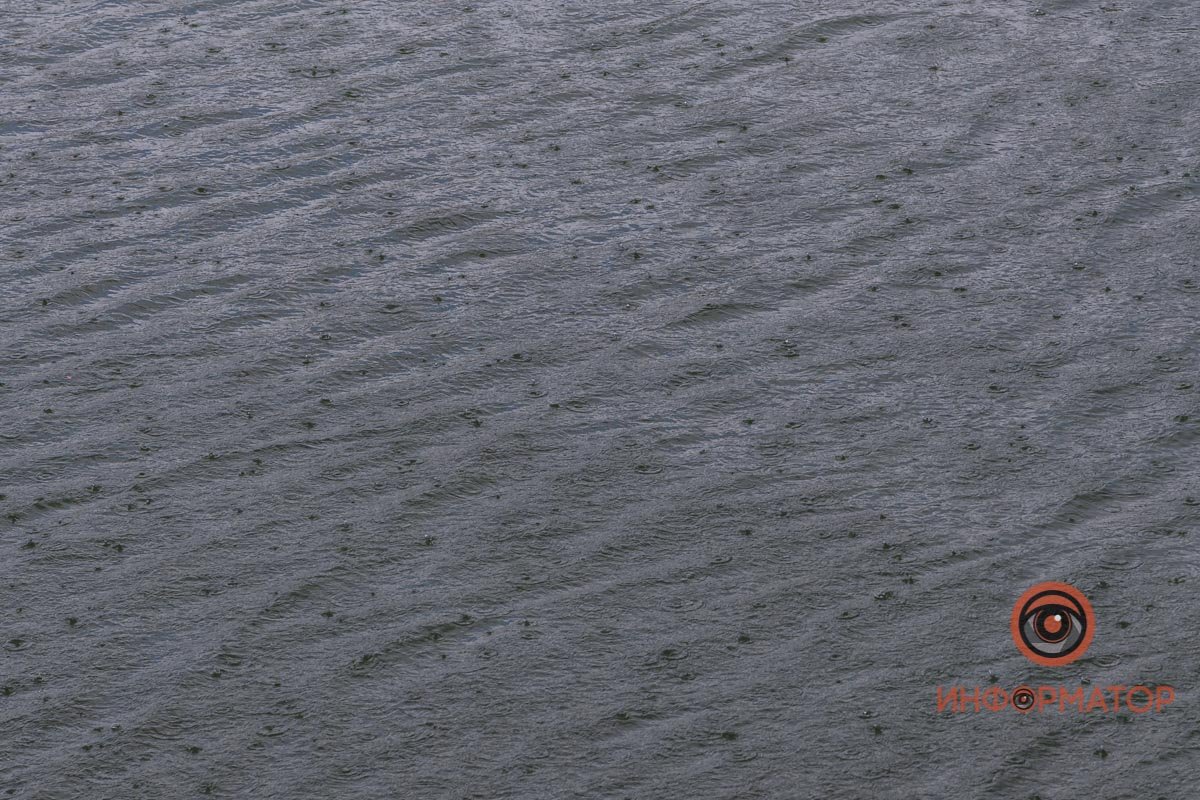 В Днепре прошел долгожданный дождь: свежие фото 9