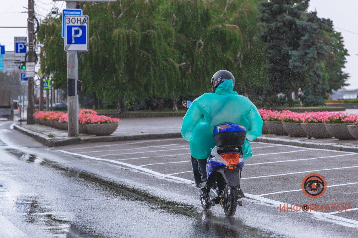 В Днепре прошел долгожданный дождь: свежие фото 19