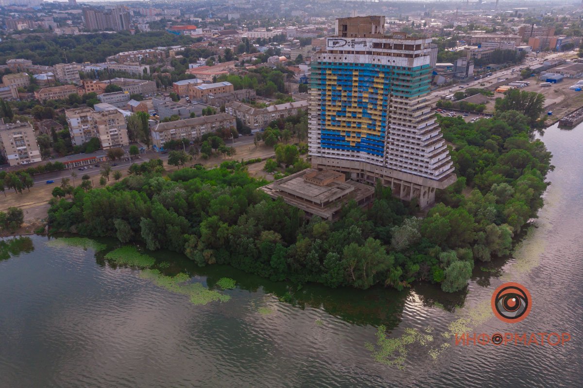 Река Днепр зацвела и покрылась пеной 16