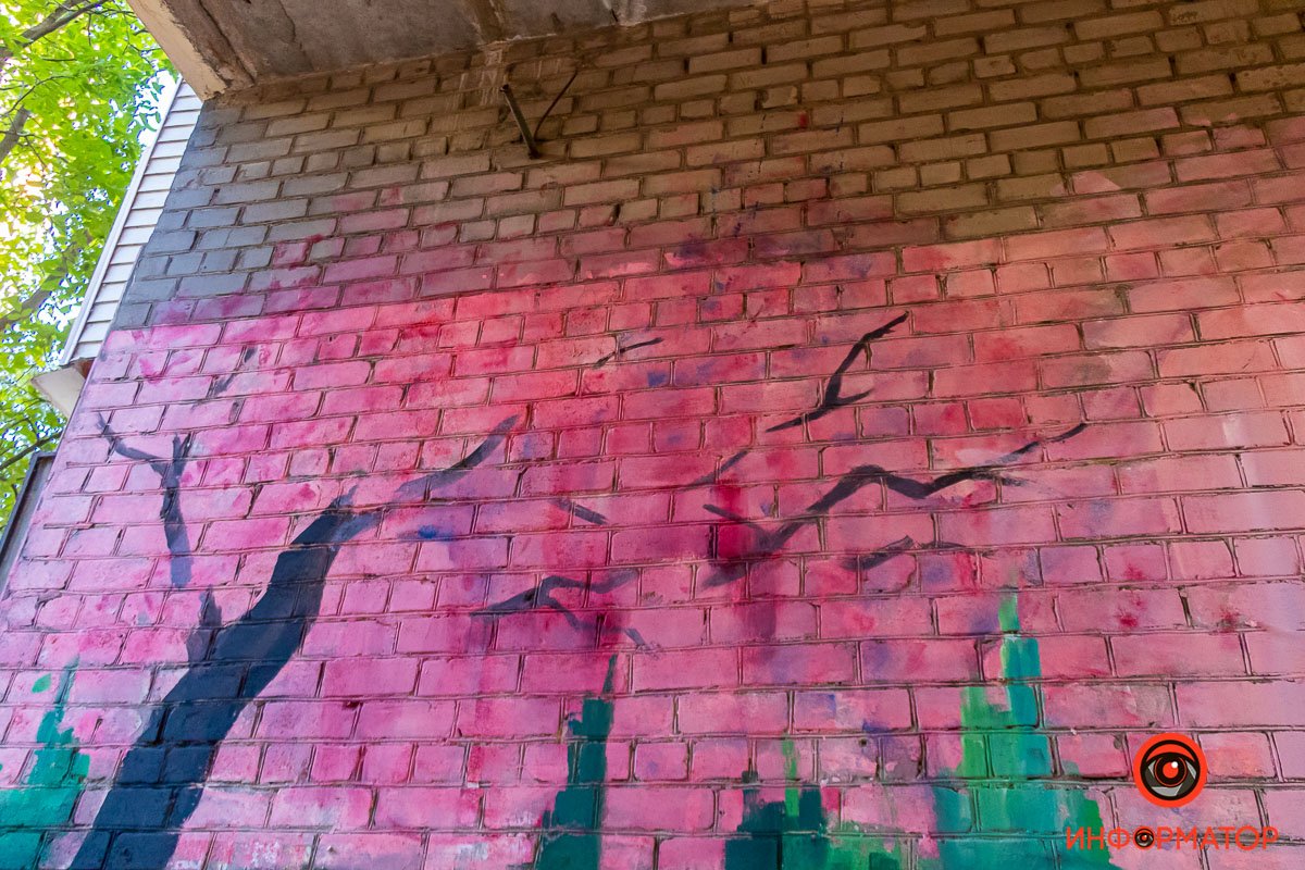 Голые невзрачные стены выглядят как настоящее искусство