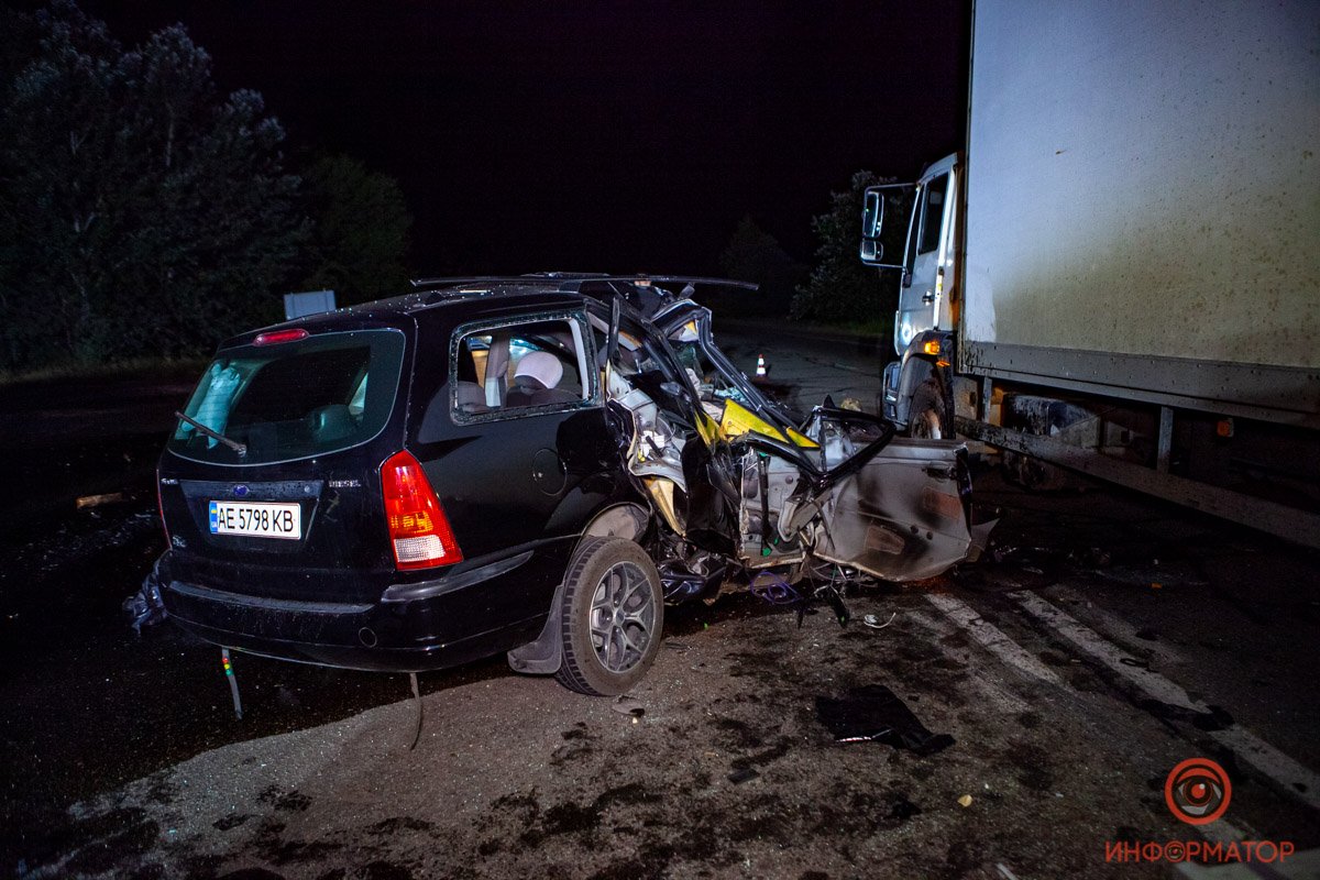 Предварительно, Volkswagen выехал на встречную полосу движения, где ударил Ford