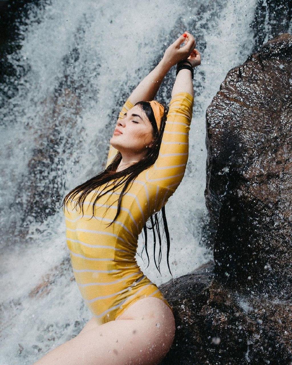 Лучшие пляжные фото девушек и парней Днепра в Instagram 31