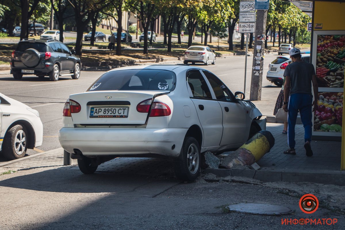 Водитель совершал маневр