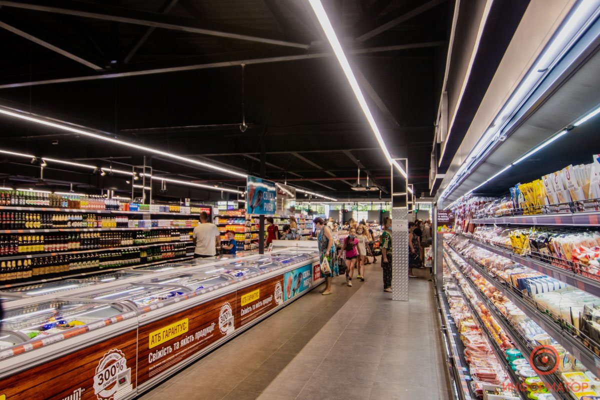 В Днепре на улице Каруны открылся новый "черный" АТБ 11