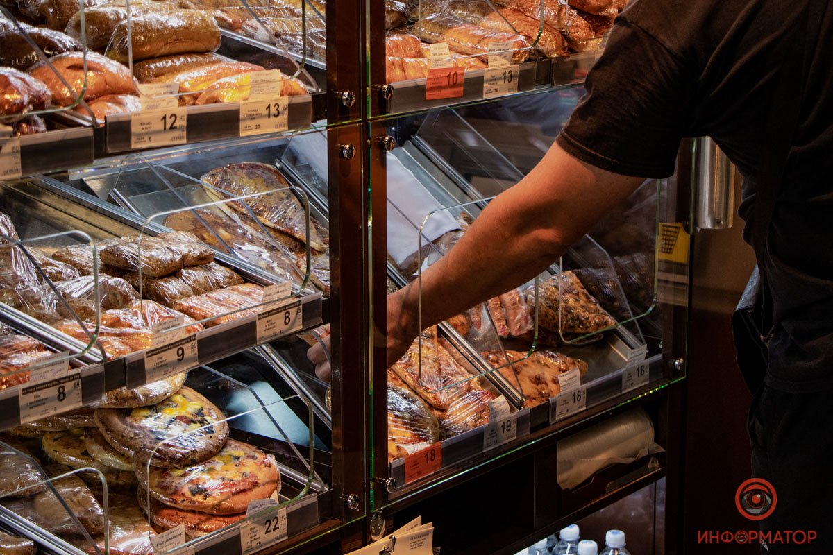 В Днепре на улице Каруны открылся новый "черный" АТБ 23