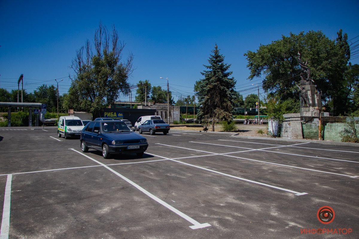 В Днепре на улице Каруны открылся новый "черный" АТБ 36