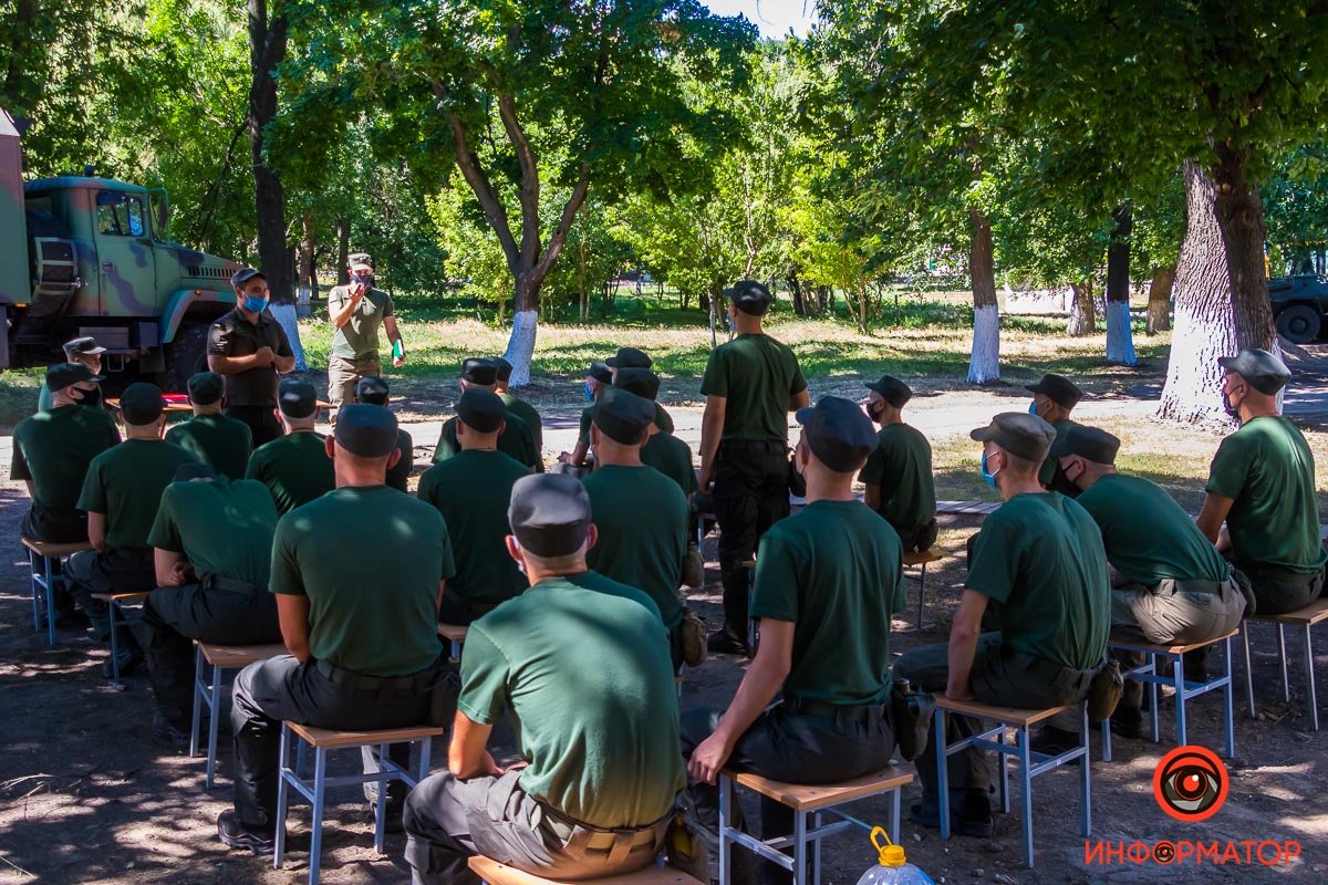 В индивидуальном порядке определяют, в каких войсках солдат реализует свой потенциал лучшим образом В индивидуальном порядке определяют, в каких войсках солдат реализует свой потенциал лучшим образом