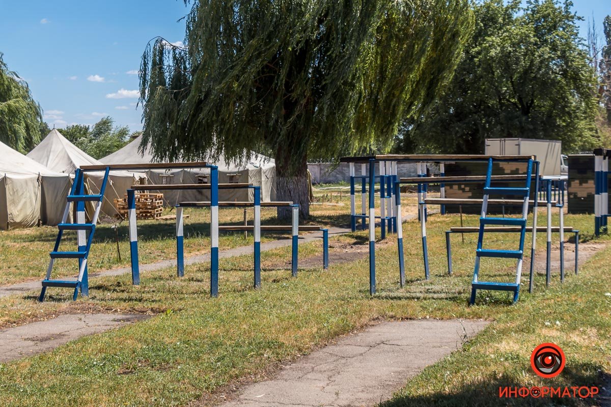 На базе центра есть все возможности для поддержания спортивной формы На базе центра есть все возможности для поддержания спортивной формы