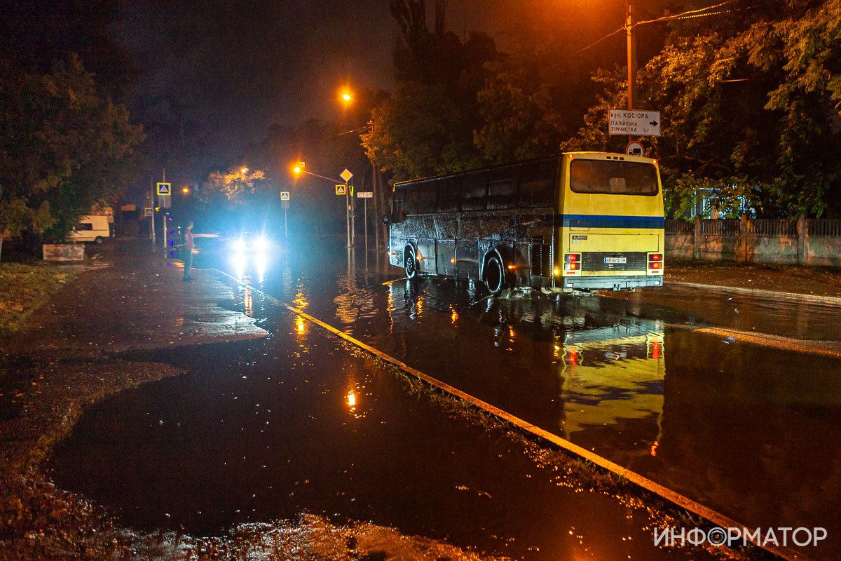 В надежде на общественный транспорт В надежде на общественный транспорт
