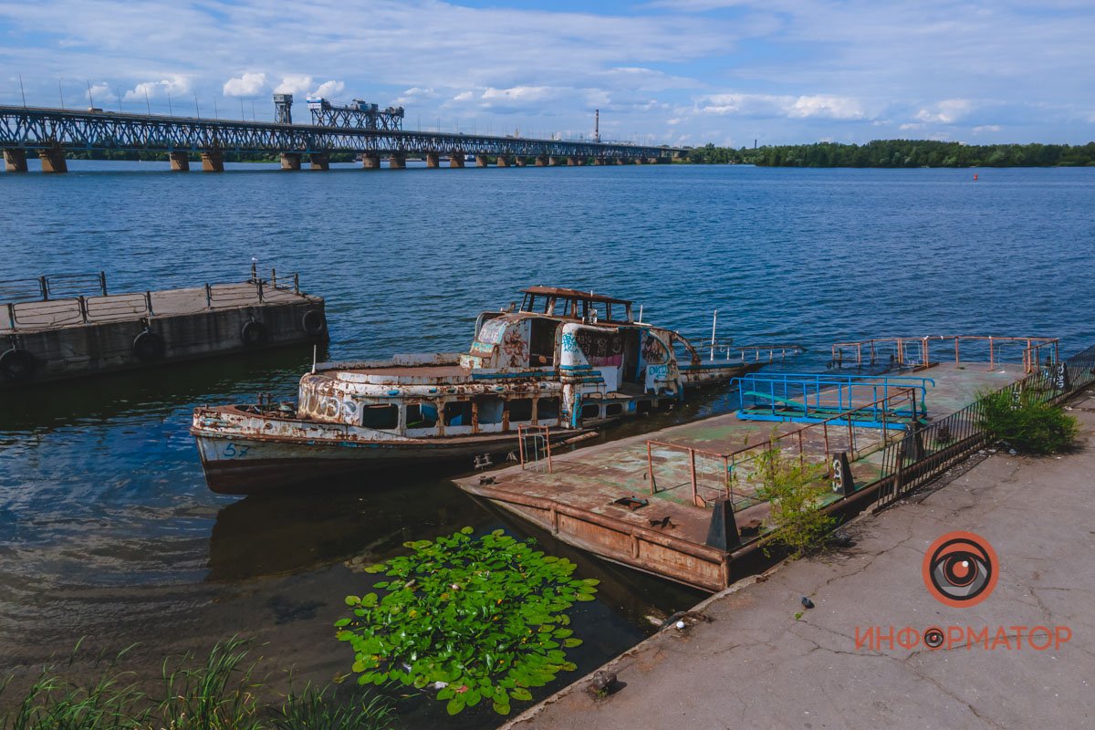 Если бы время могло замереть на ⠀целый день или час,