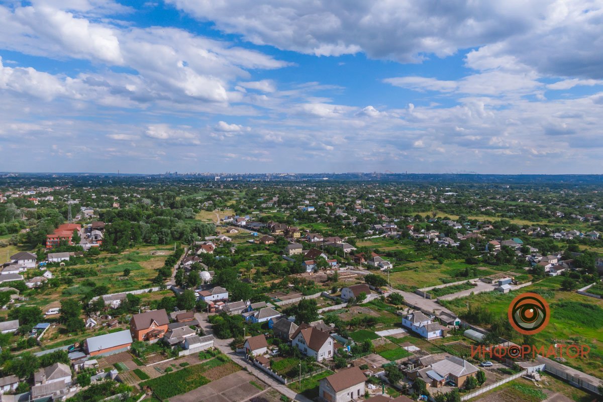 И в то время, как всё вокруг нас спало,