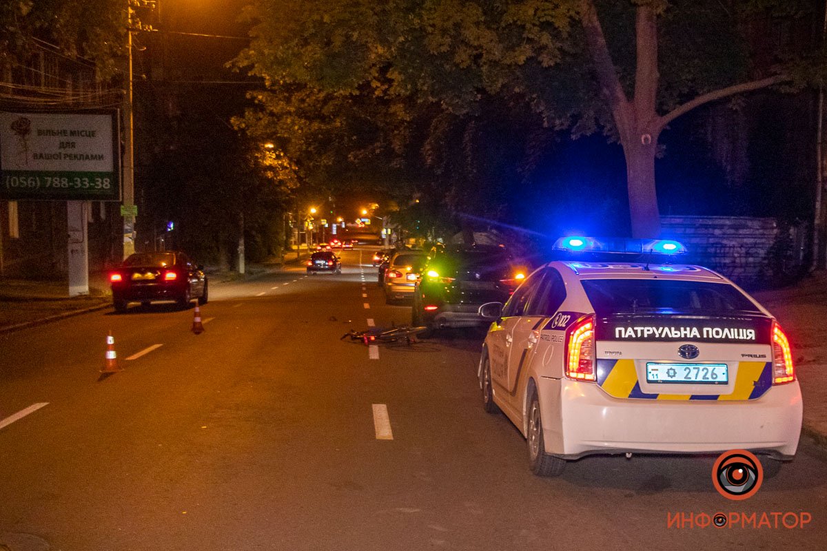 На месте работает полиция На месте работает полиция