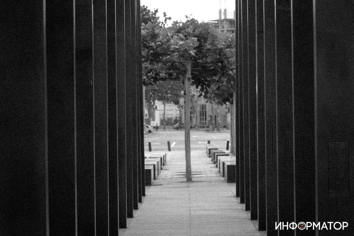 Есть строгий порядок Есть строгий порядок