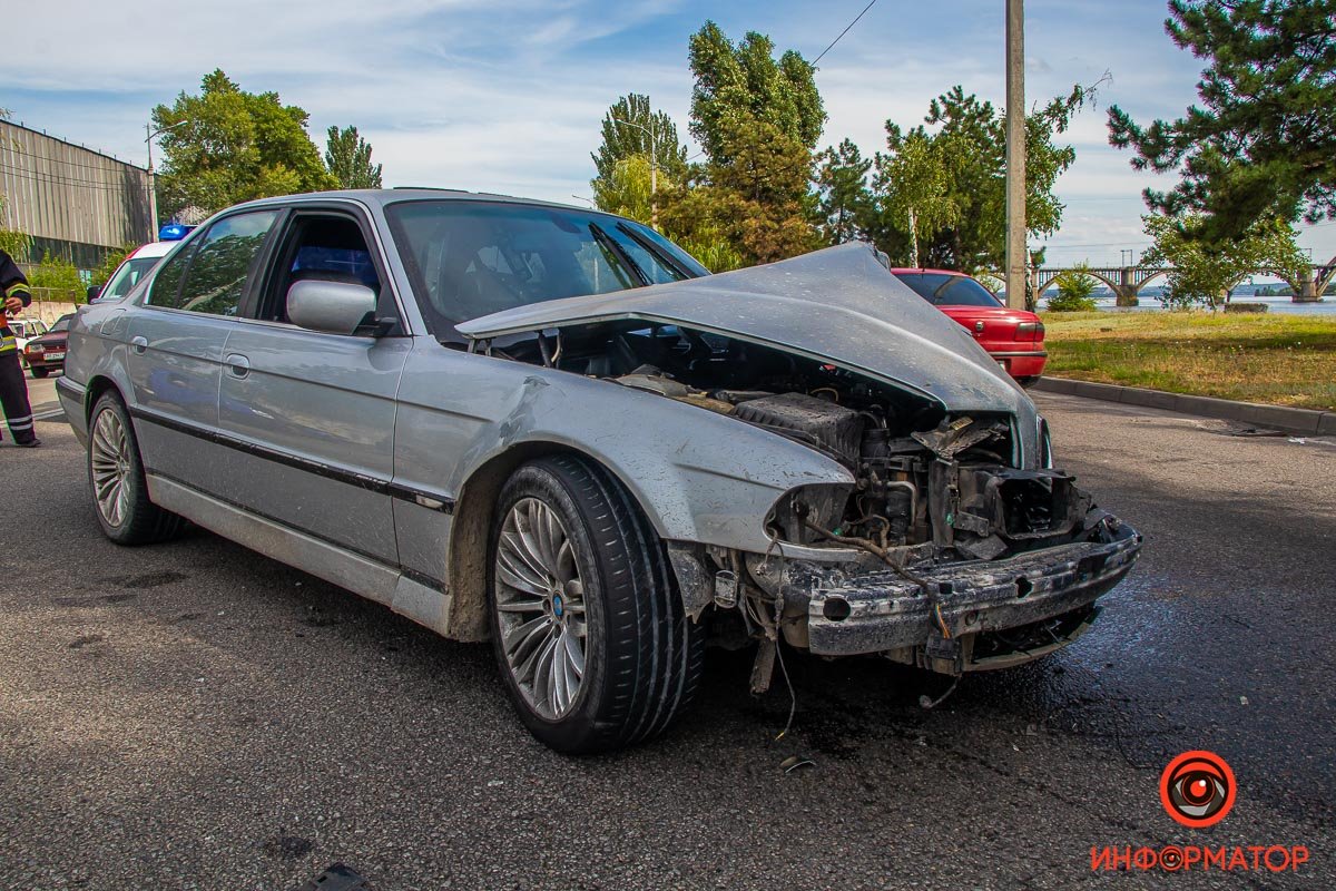 Повреждения BMW