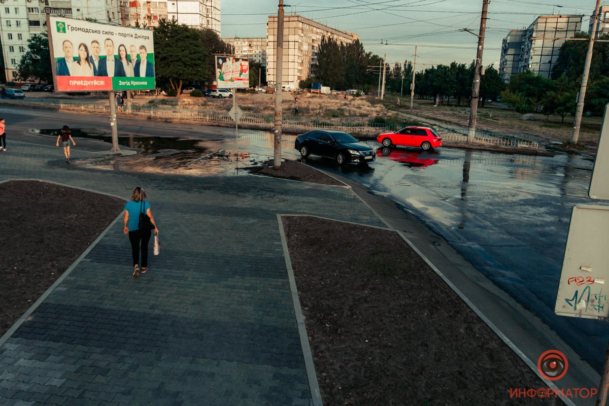 Не стоит создавать пешеходам неприятные ситуации Не стоит создавать пешеходам неприятные ситуации