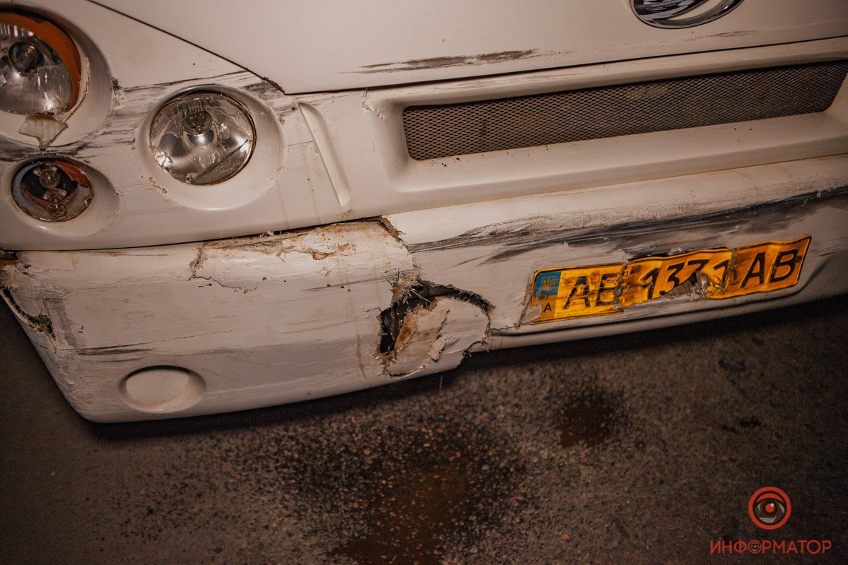 Автобус поворачивал Автобус поворачивал