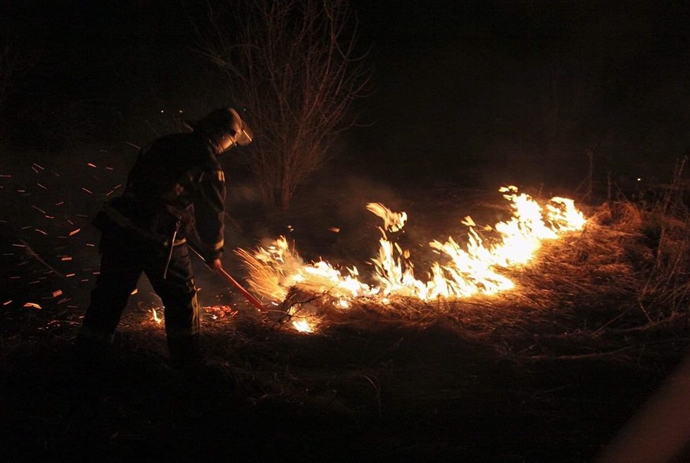 Не поджигайте траву