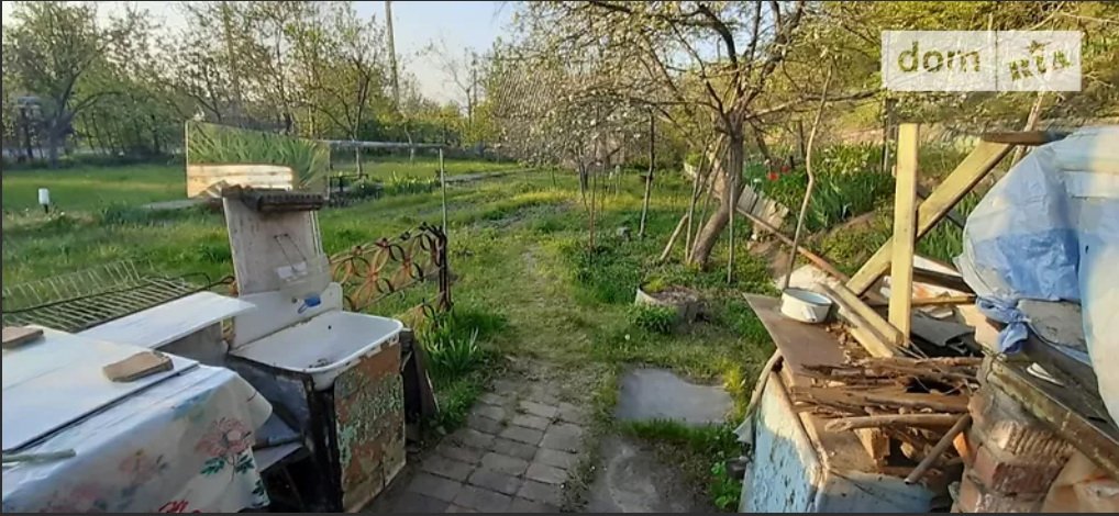 Рядом - дорога на Парус