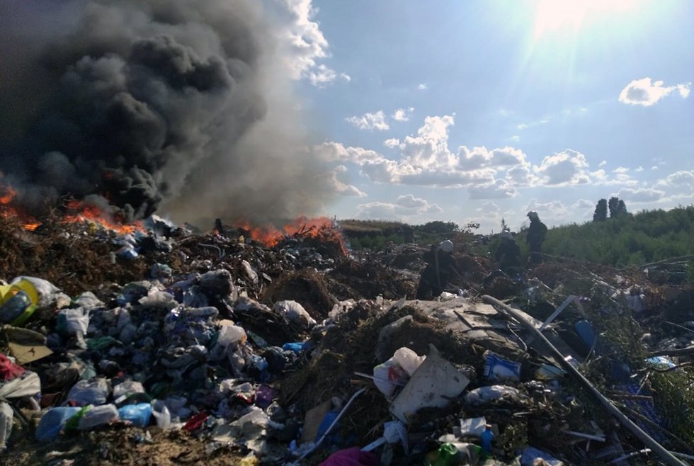 Ликвидировать огонь удалось в 23:15