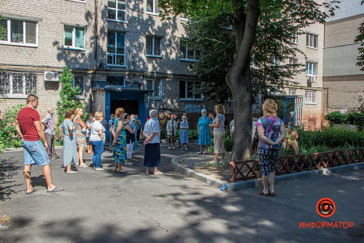 Все началось с собрания Все началось с собрания