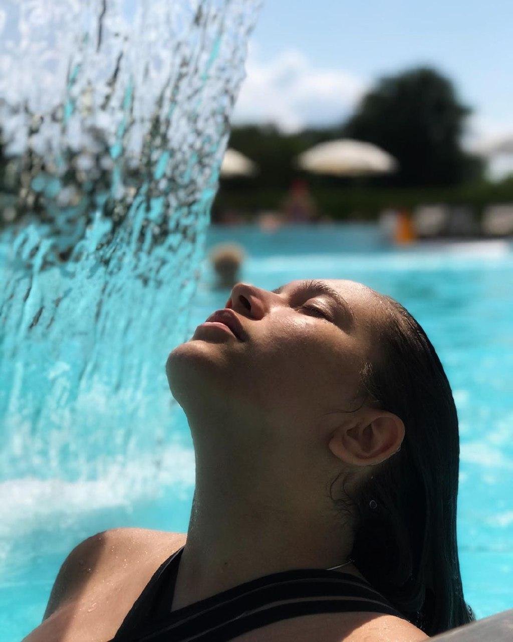 Лучшие пляжные фото девушек и парней Днепра в Instagram 12