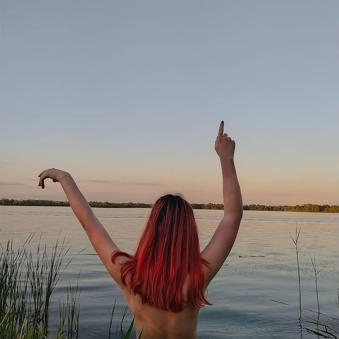 Лучшие пляжные фото девушек и парней Днепра в Instagram 19