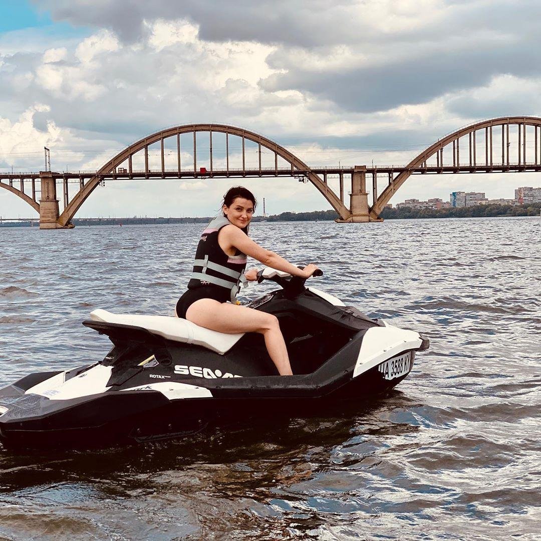 Лучшие пляжные фото девушек и парней Днепра в Instagram 23