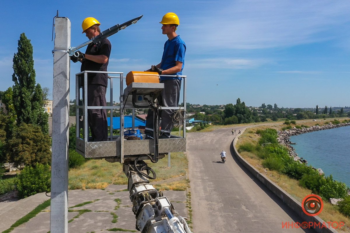 Никопольская набережная стала светлее еще на 800 метров 8