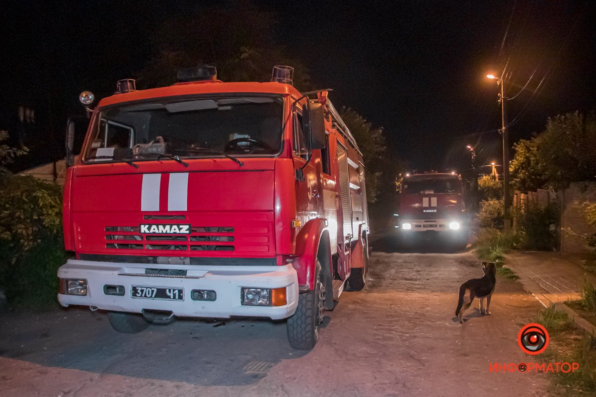 Бригады 19 и 5 частей ГСЧС приехали на вызов
