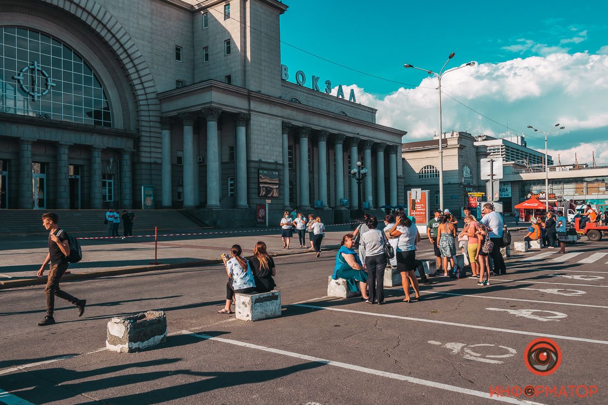 В Днепре "заминировали" ж/д вокзал 5