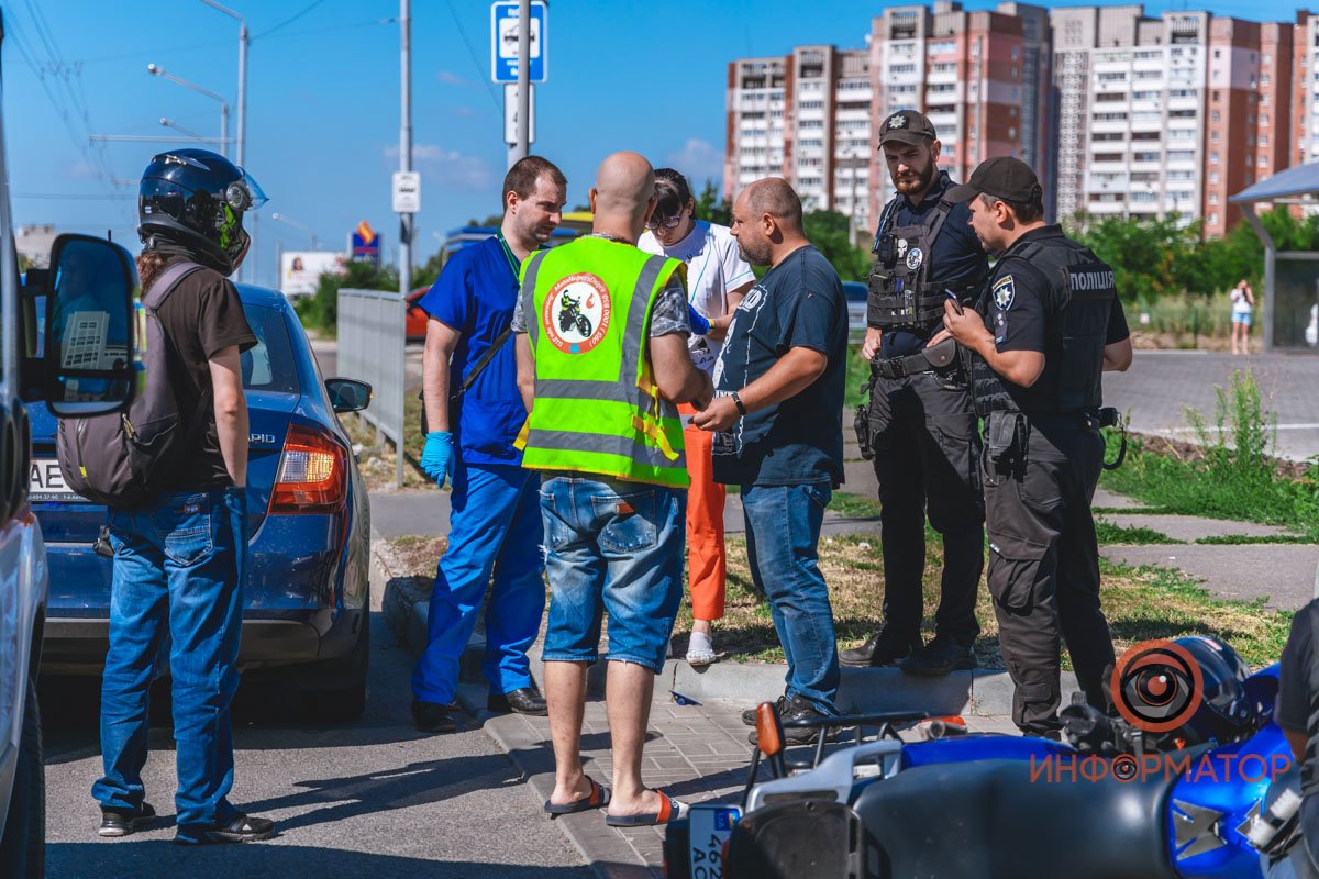 Врачи оказали мотоциклисту медицинскую помощь