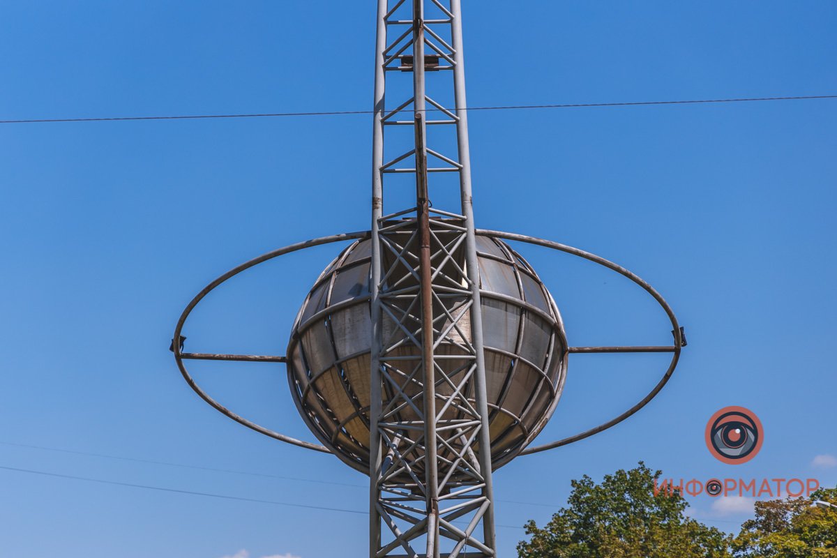 Когда появилась планета на Подстанции в Днепре и почему ее называют "Памятником Кучме" 6