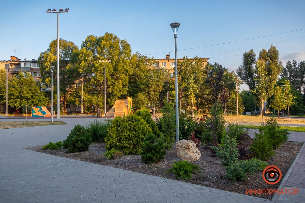 Фонарей достаточно для того, чтобы не бояться идти по темноте