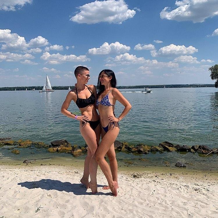 Лучшие пляжные фото девушек и парней Днепра в Instagram 16