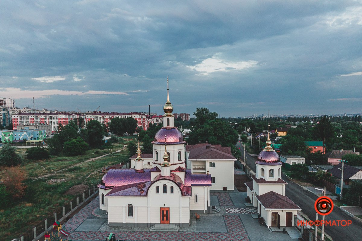 Сотни оттенков Сотни оттенков