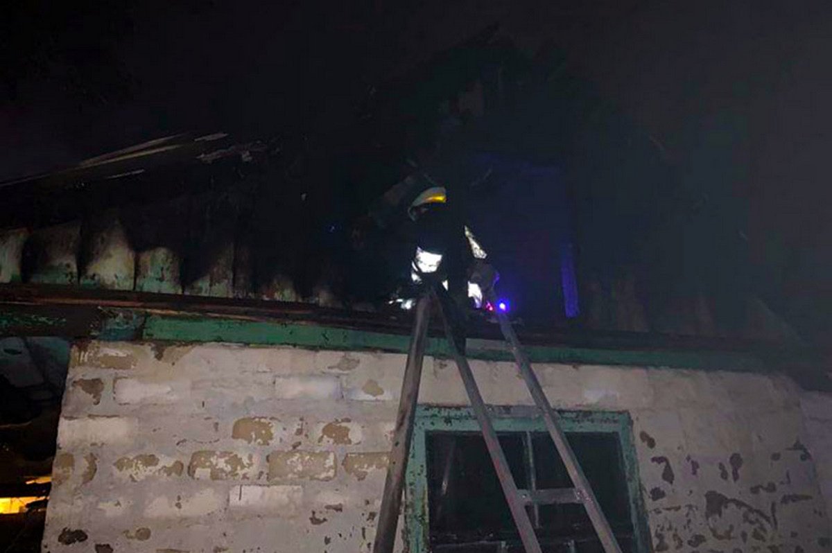 На пожаре пострадал мужчина На пожаре пострадал мужчина