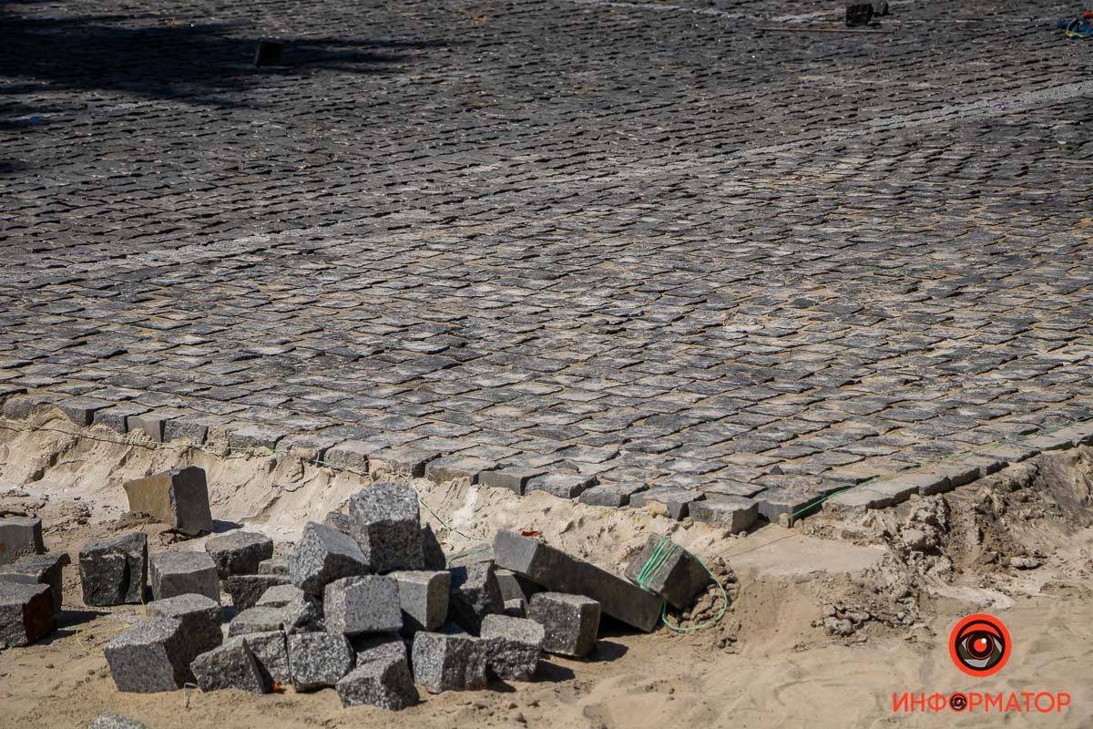 Новая брусчатка вместо асфальта
