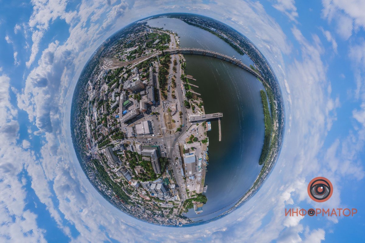 Чужой, непонятный город. Чужая, непонятная жизнь. Зато настоящая. Самая что ни на есть Чужой, непонятный город. Чужая, непонятная жизнь. Зато настоящая. Самая что ни на есть