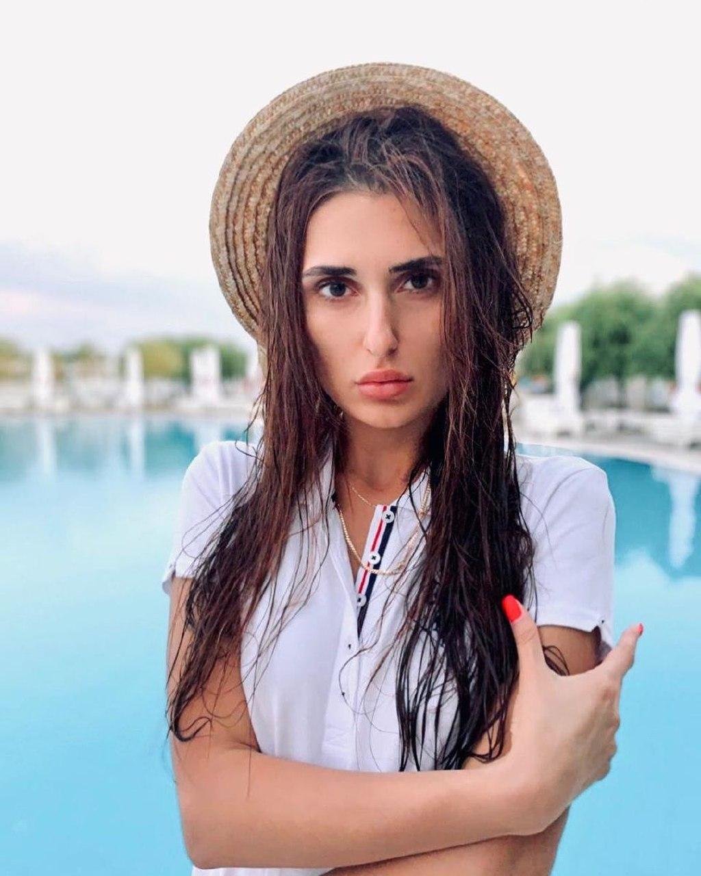 Лучшие пляжные фото девушек и парней Днепра в Instagram 27