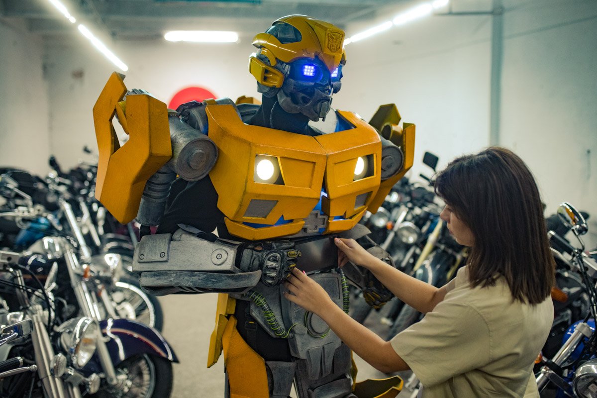 В Днепр из Кибертрона приехал Бамблби 27