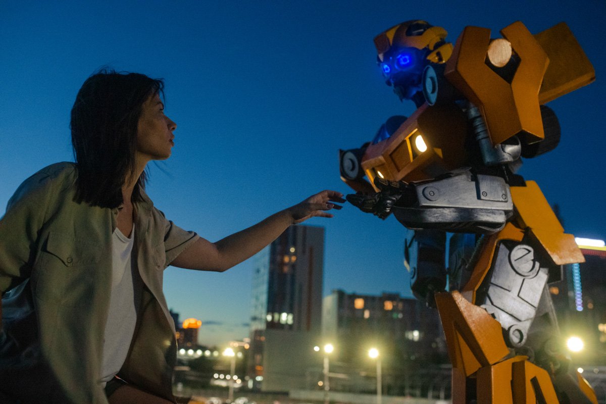 В Днепр из Кибертрона приехал Бамблби 32