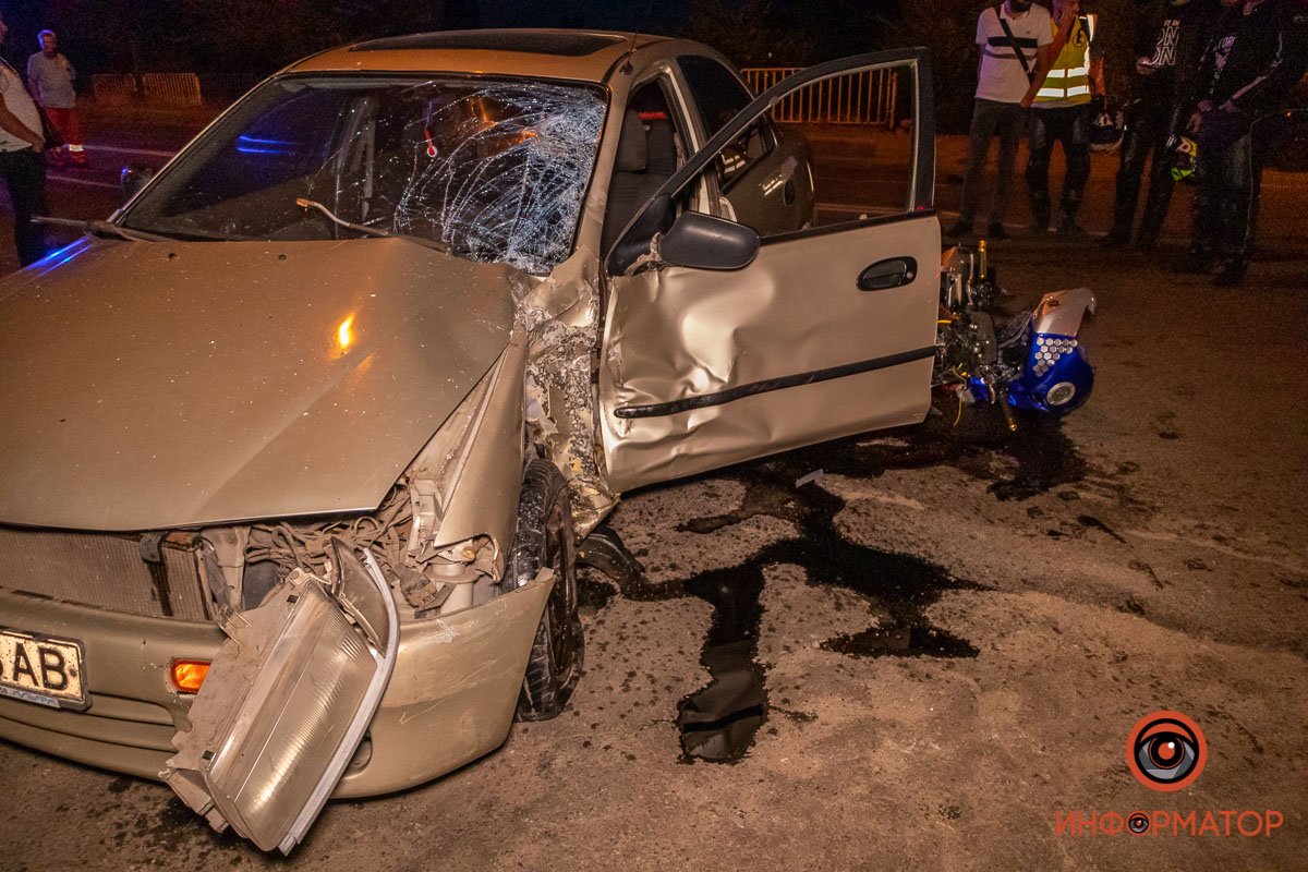 Возможно, что обзор закрыла маршрутка, которая высаживала людей Возможно, что обзор закрыла маршрутка, которая высаживала людей